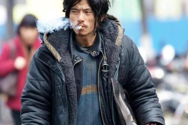 流浪汉与乞丐:背后的故事与无奈的选择 流浪汉与乞丐:背后的故事与无奈的选择