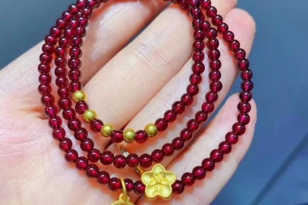 石榴木命者的财富密码：选择哪种颜色的钱包最合适？