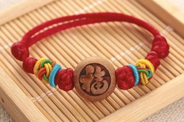 属木命人适合佩戴的招财首饰，助你财源滚滚来！