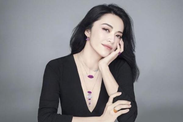 日主戊午女命适合的职业探秘：展现魅力与才能的职业选择