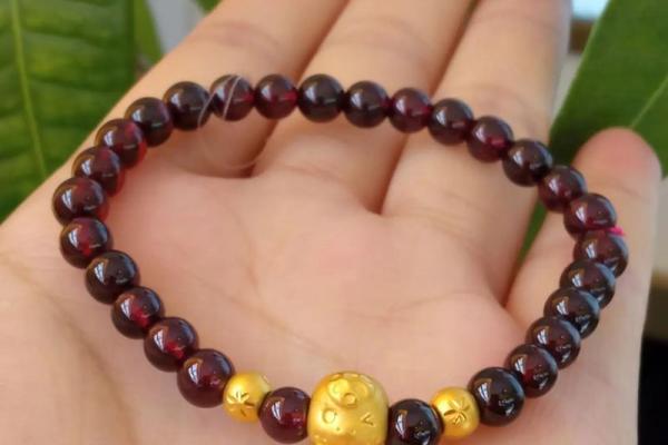 属蛇土命的最佳佩戴建议，助你好运连连！