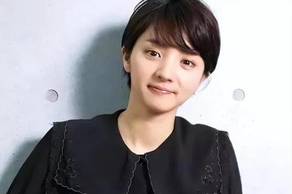 三十八岁生肖女的命运解析：智慧与挑战并存的生活旅程