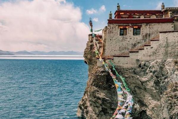 如何通过旅行发现自我，命运在路途中的美丽逆转