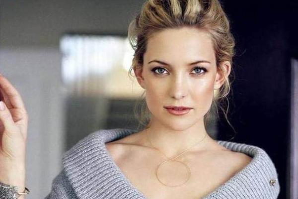 属羊女命格剖析：温柔坚韧的灵魂之旅