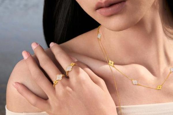 木命之人适合佩戴的首饰，助您展现魅力与活力！