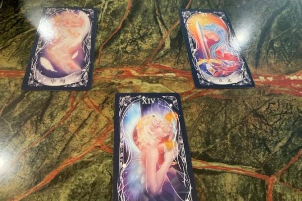 揭秘塔罗牌占卜：紫圣历命的神秘与启示