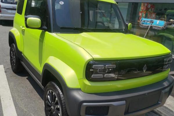 木鼠命的人适合开什么颜色的车？探索五行与车辆选择的奥秘！