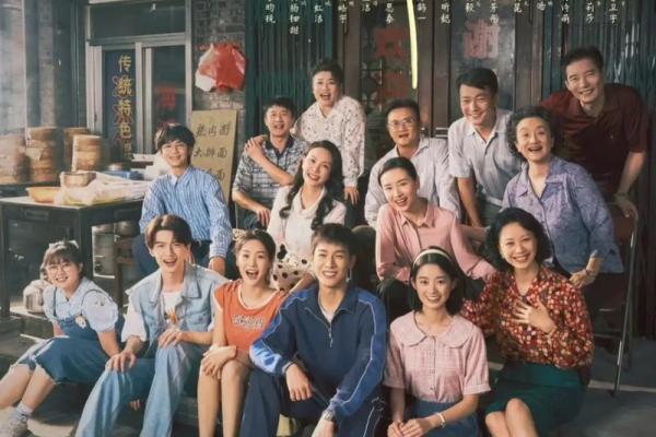 每个人都是演员：生活舞台上的角色扮演与真实自我