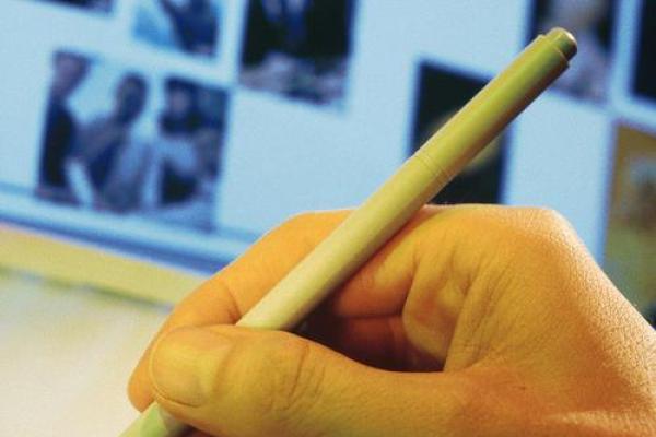 揭秘手指与命运的奇妙关系：从指尖看人生轨迹！